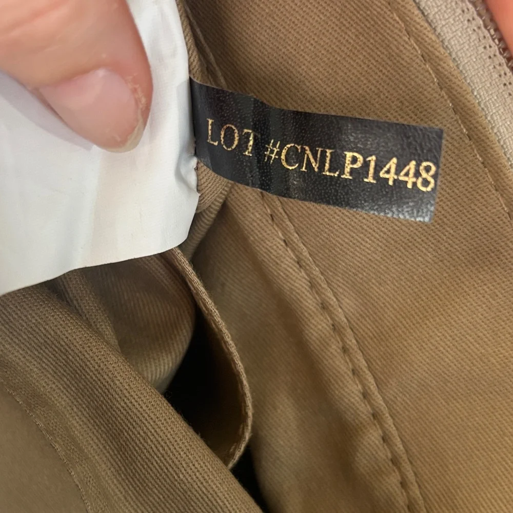 L.L.Bean Stylish Cream Handbag/ Tote  with Tan Accents - Picture 15 of 15